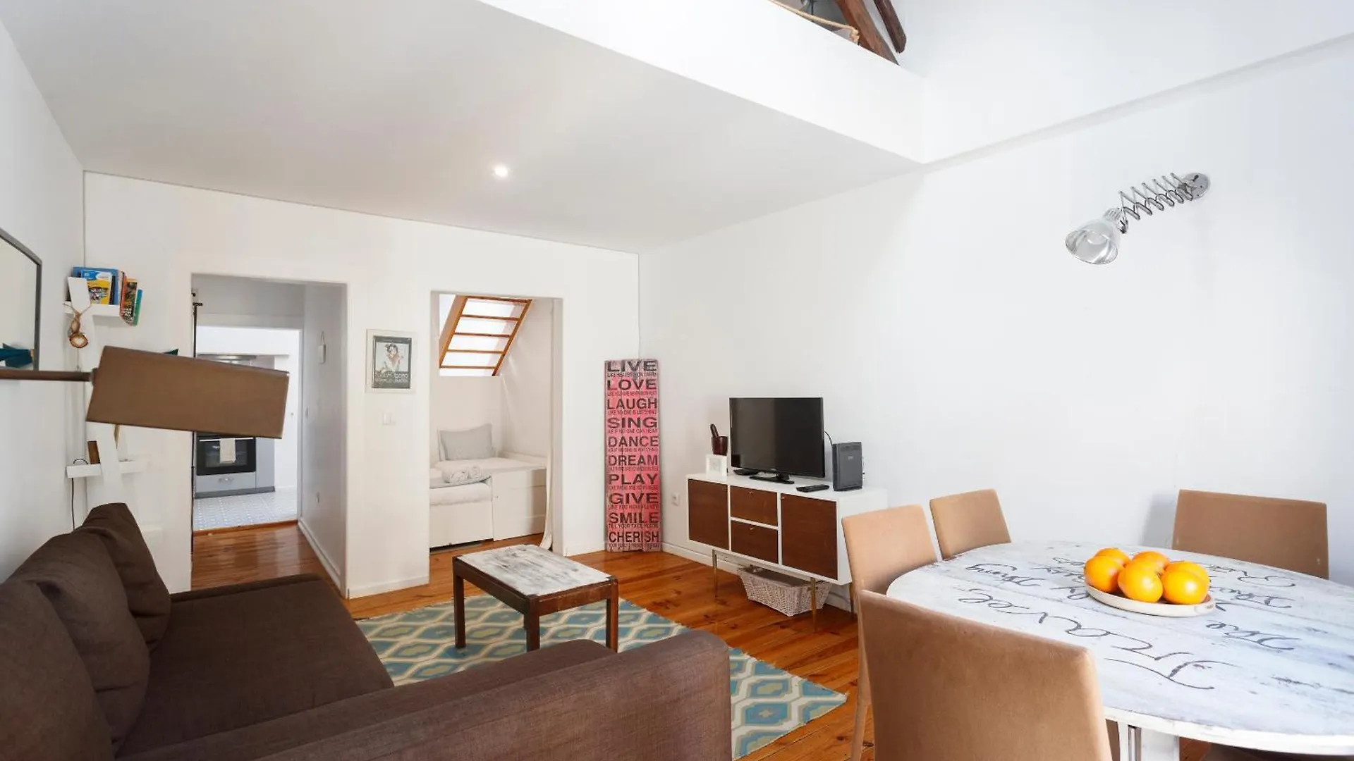 Lisbon Avenida Apartment