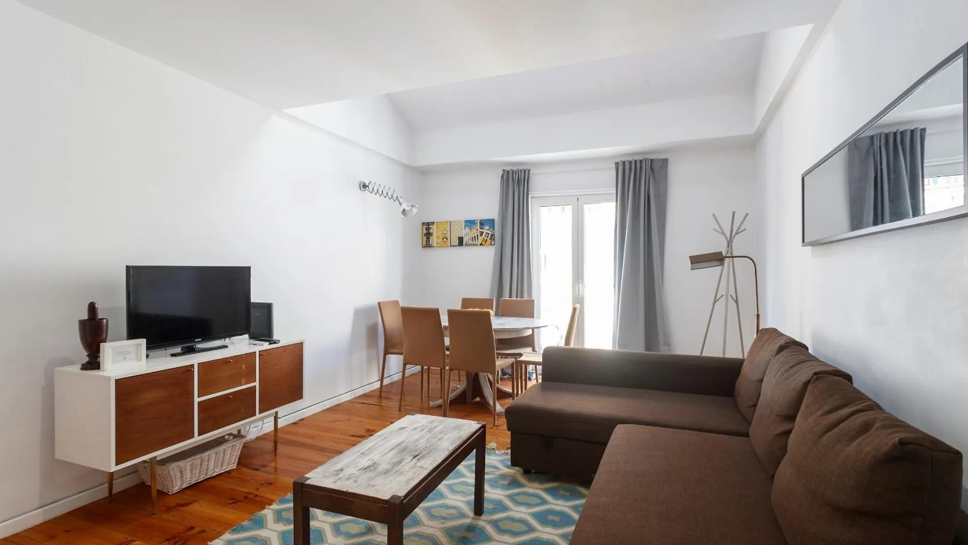 Lisbon Avenida Apartment 0*,